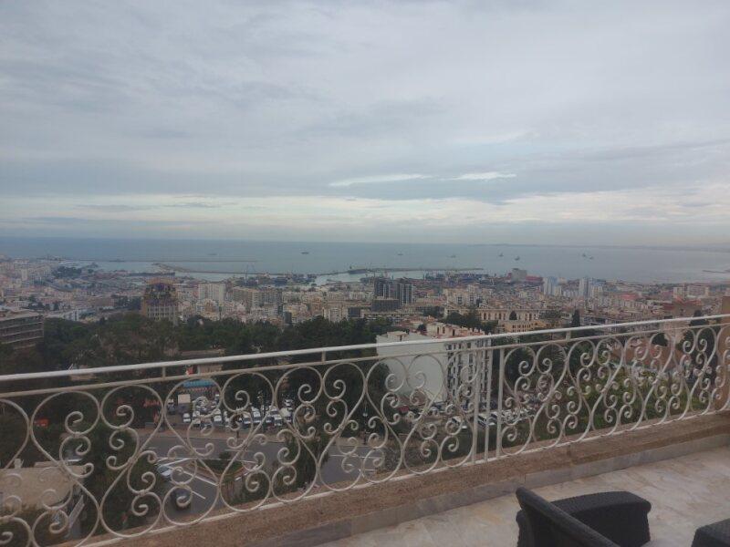 Location annuelle Appartement EL MOURADIA - ALGER ALGERIE  