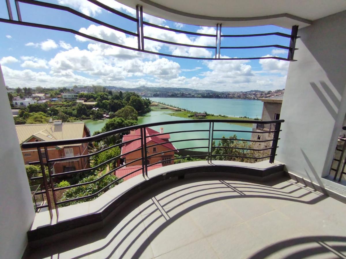 Location annuelle Appartement ANTANANARIVO MADAGASCAR  