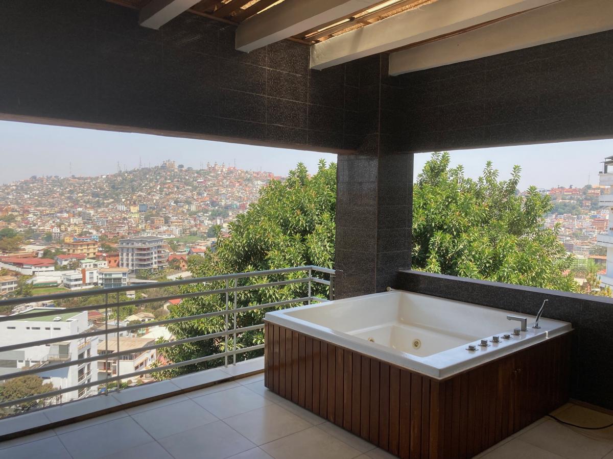 Location annuelle Appartement ANTANANARIVO MADAGASCAR  