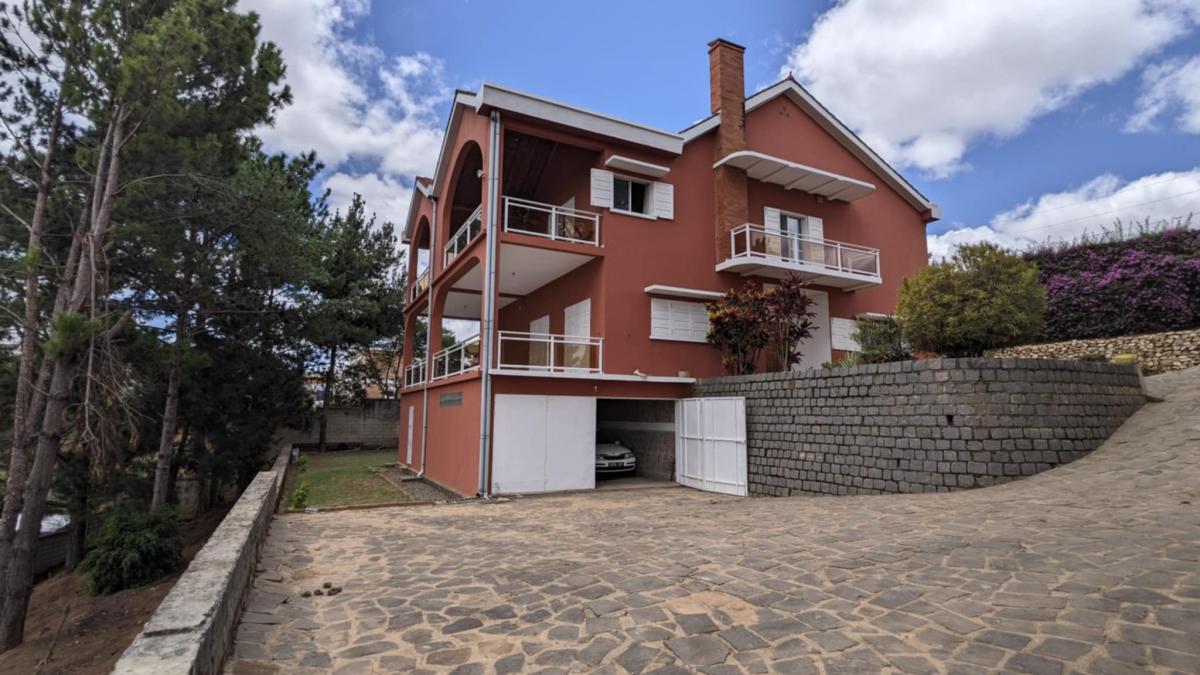 Vente Maison/Villa ANTANANARIVO MADAGASCAR  